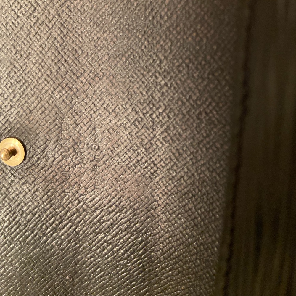 Authentic Louis Vuitton Black Epi Sarah Wallet - Picture 7 of 11
